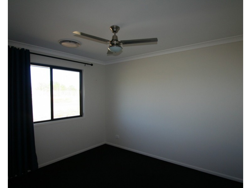 2 Scotts Peak Drive, Capella QLD 4723