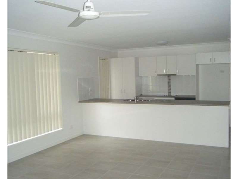 4 SUNCREST STREET, Emerald QLD 4720