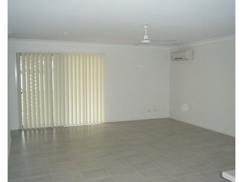 4 SUNCREST STREET, Emerald QLD 4720