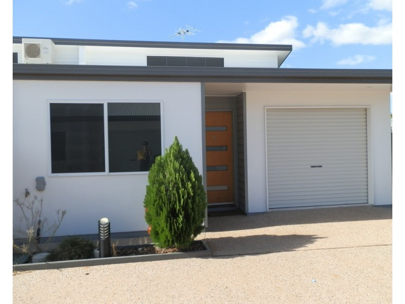 11/55A Gray Street, Emerald QLD 4720