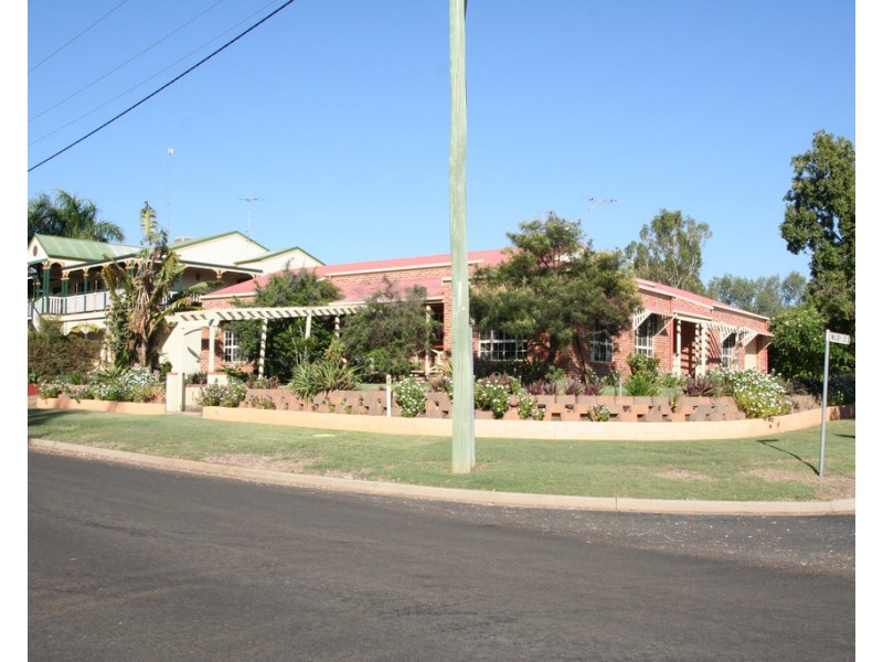 34 Riverview Street, Emerald QLD 4720