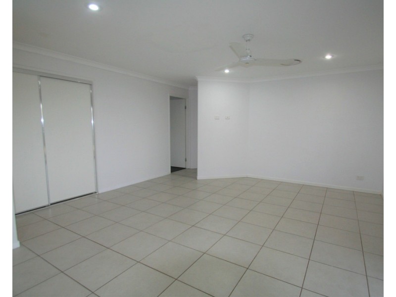 6 Whitney street, Emerald QLD 4720