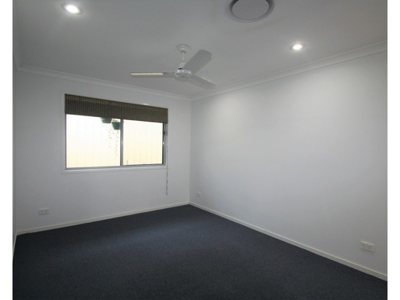 6 Whitney street, Emerald QLD 4720