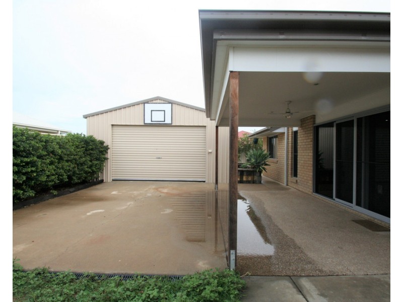 6 Whitney street, Emerald QLD 4720
