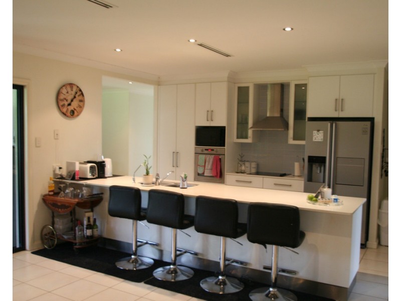 11 Saville Street, Emerald QLD 4720