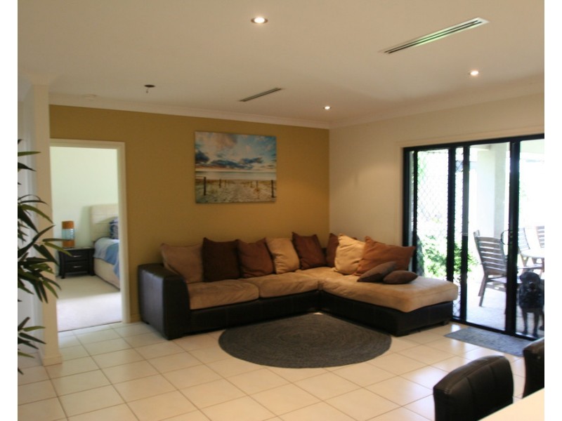 11 Saville Street, Emerald QLD 4720