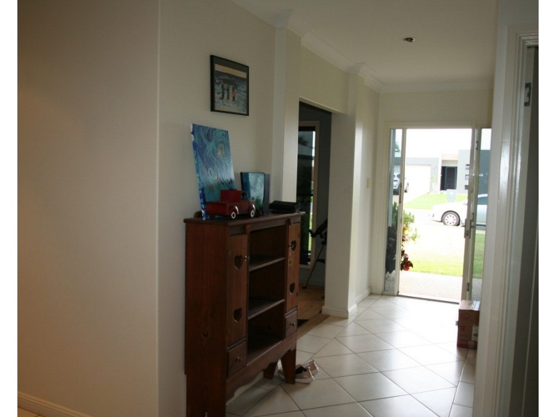 11 Saville Street, Emerald QLD 4720