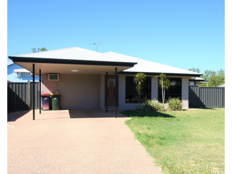 5 Colden Place, Emerald QLD 4720