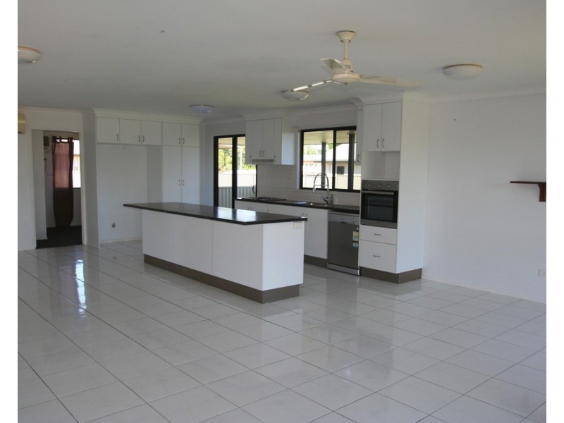5 Colden Place, Emerald QLD 4720