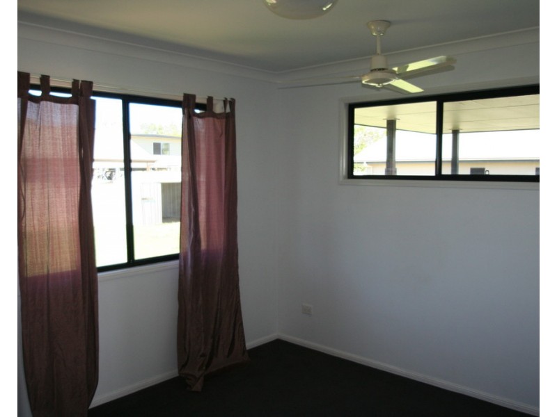 5 Colden Place, Emerald QLD 4720