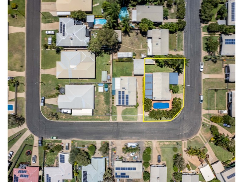 11 Bridgeman Street, Emerald QLD 4720