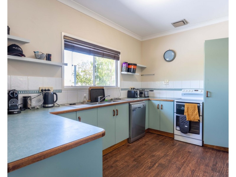 11 Bridgeman Street, Emerald QLD 4720