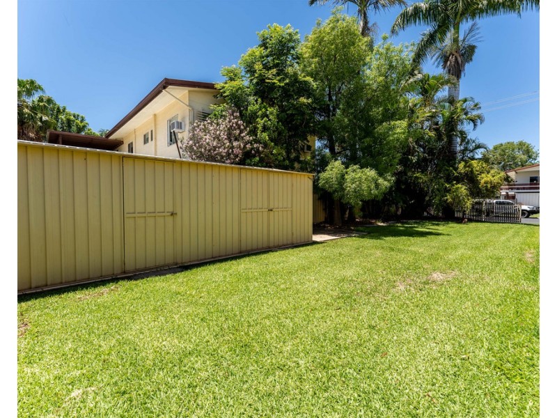 11 Bridgeman Street, Emerald QLD 4720