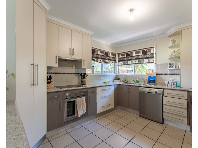 7 Batts Place, Emerald QLD 4720