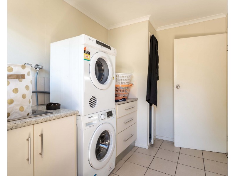 7 Batts Place, Emerald QLD 4720