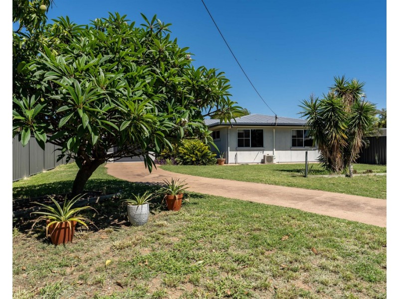 7 Batts Place, Emerald QLD 4720
