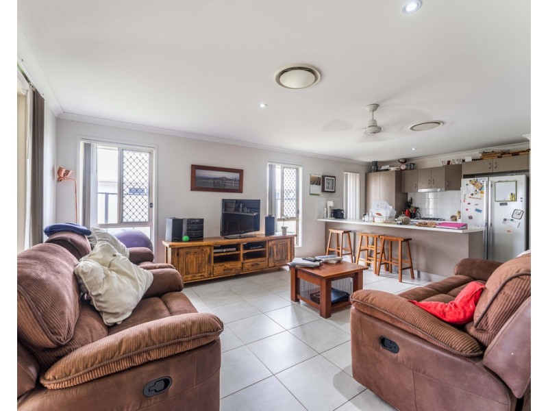 9 Vale Street, Emerald QLD 4720