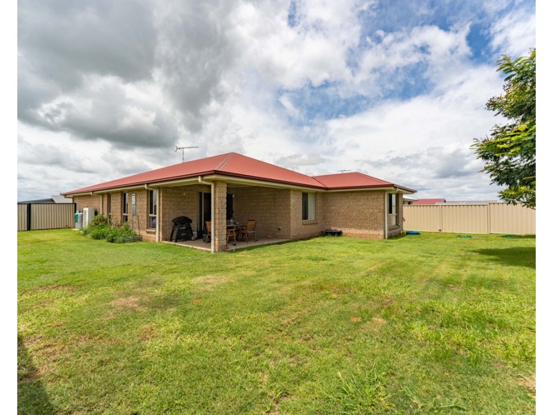 9 Vale Street, Emerald QLD 4720