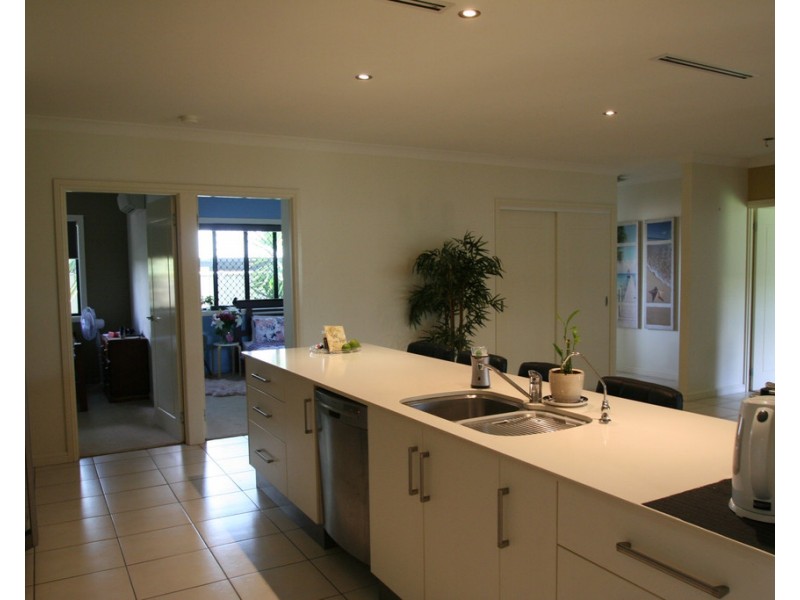 11 Saville Street, Emerald QLD 4720