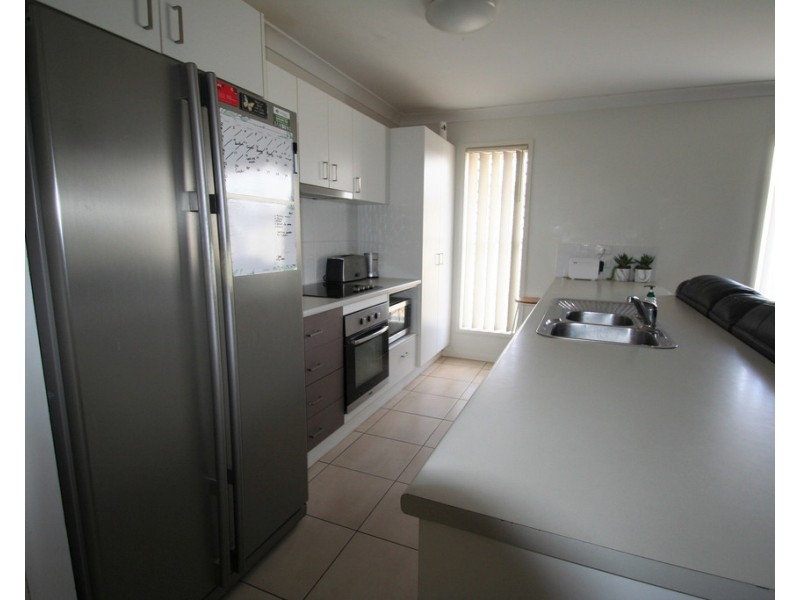 29 Lakeside Drive, Emerald QLD 4720