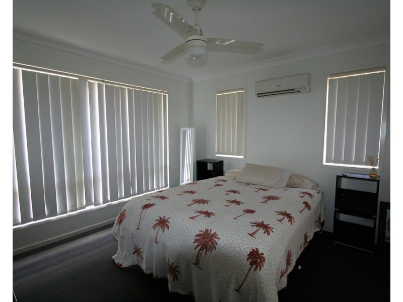 29 Lakeside Drive, Emerald QLD 4720