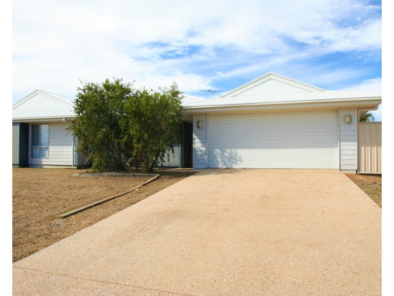 2/11 Eagle Street, Emerald QLD 4720