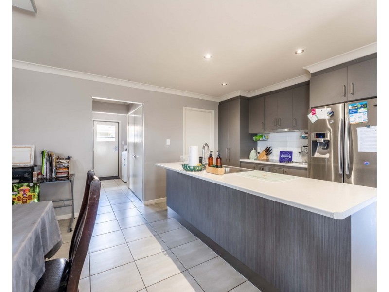 73 Mayfair Drive, Emerald QLD 4720