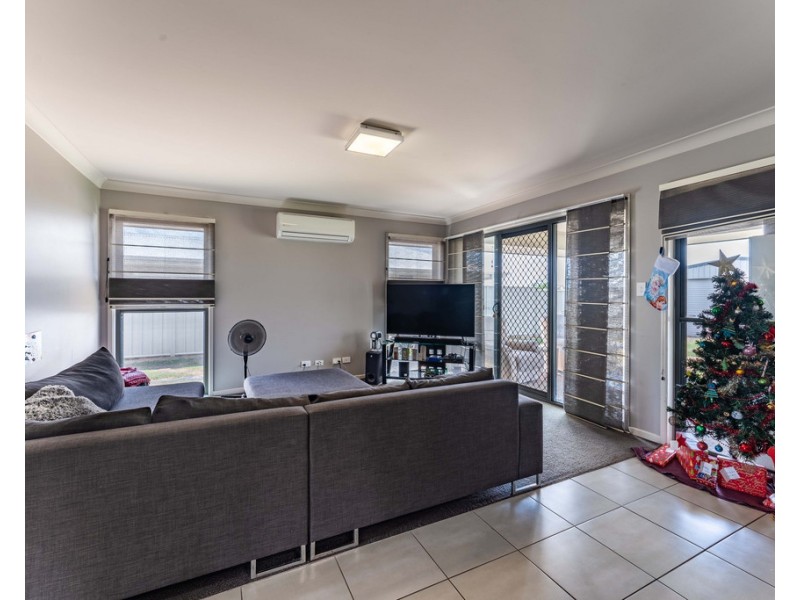 73 Mayfair Drive, Emerald QLD 4720