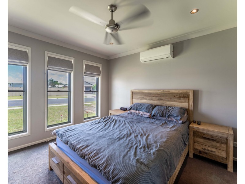 73 Mayfair Drive, Emerald QLD 4720