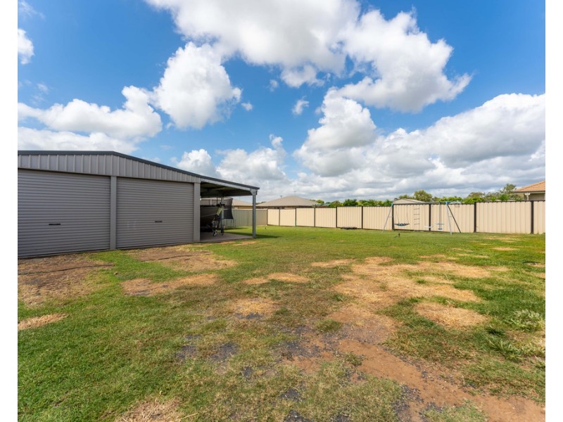 73 Mayfair Drive, Emerald QLD 4720