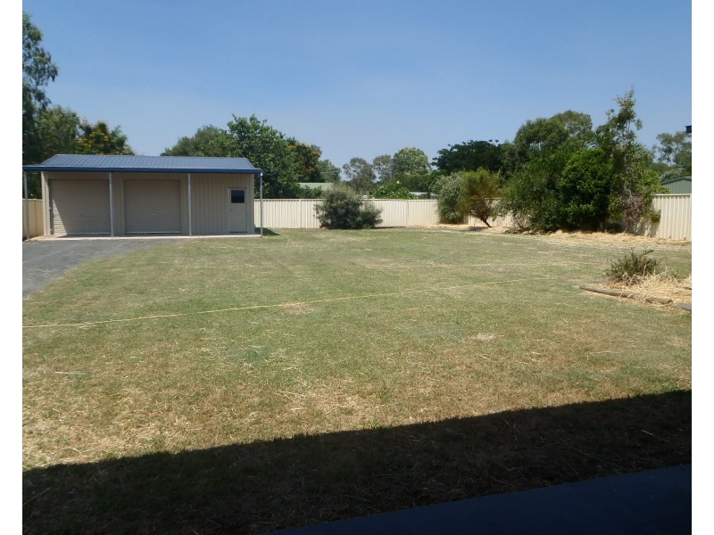 3 Russ Layton Drive, Emerald QLD 4720