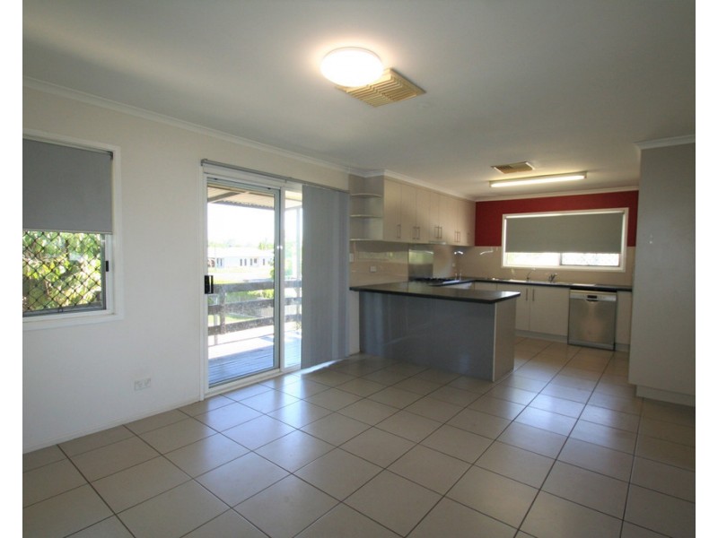 219 BORILLA STREET, Emerald QLD 4720