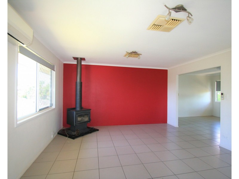 219 BORILLA STREET, Emerald QLD 4720