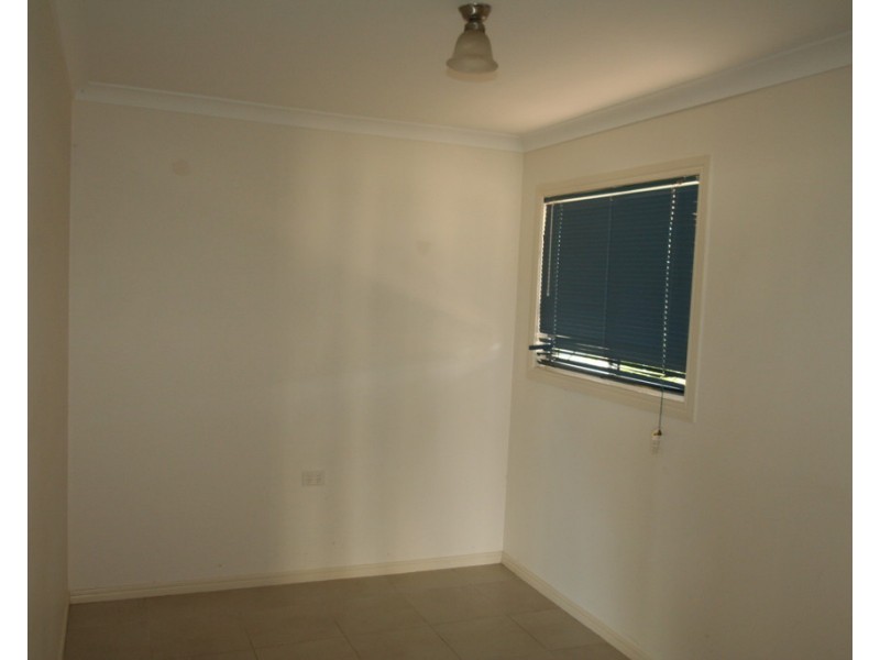 70 Baker Street, Emerald QLD 4720
