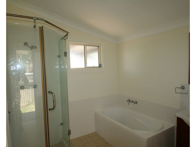70 Baker Street, Emerald QLD 4720