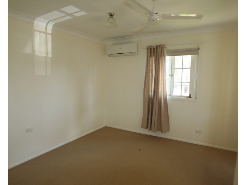 70 Baker Street, Emerald QLD 4720