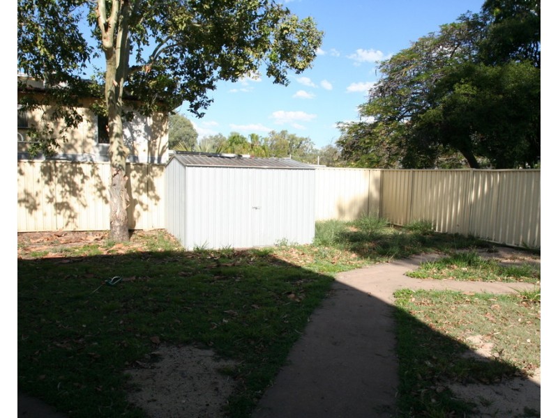 70 Baker Street, Emerald QLD 4720