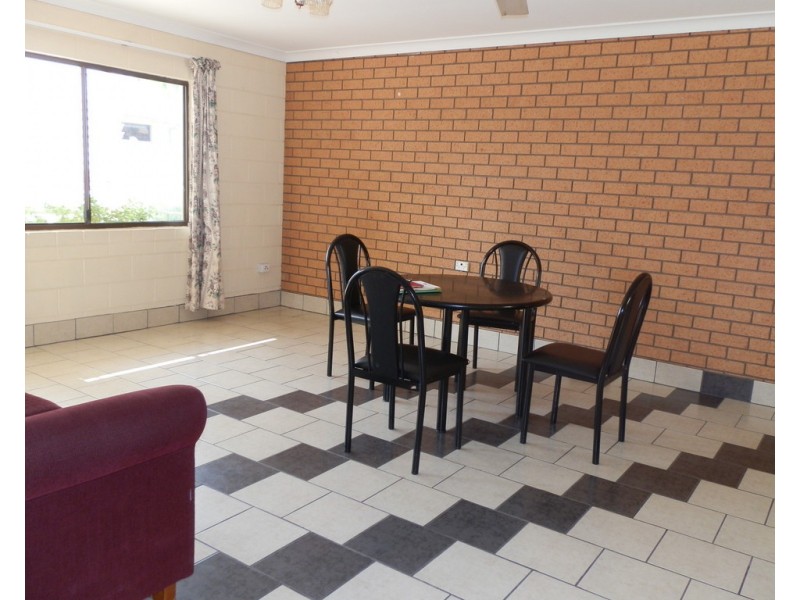 4/18 Esmond Street, Emerald QLD 4720