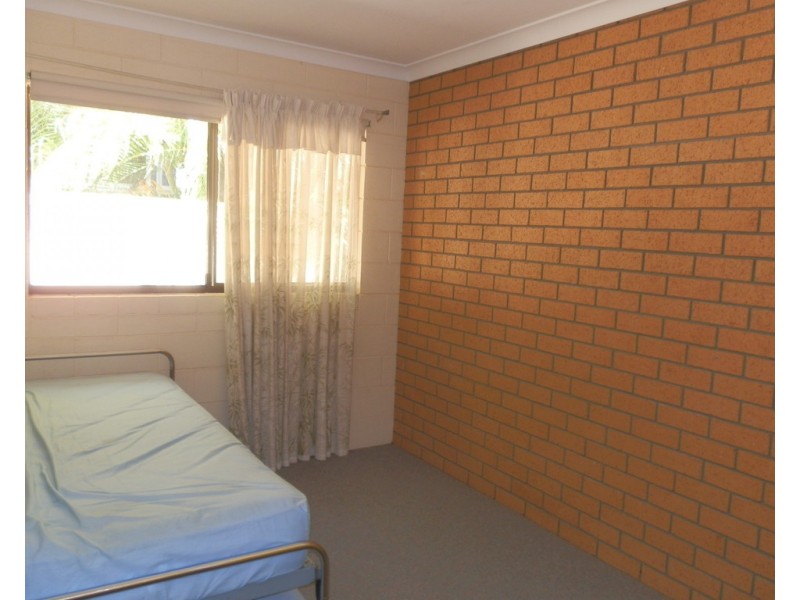 4/18 Esmond Street, Emerald QLD 4720