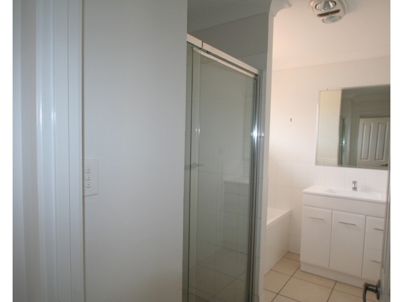 52 Mayfair Drive, Emerald QLD 4720