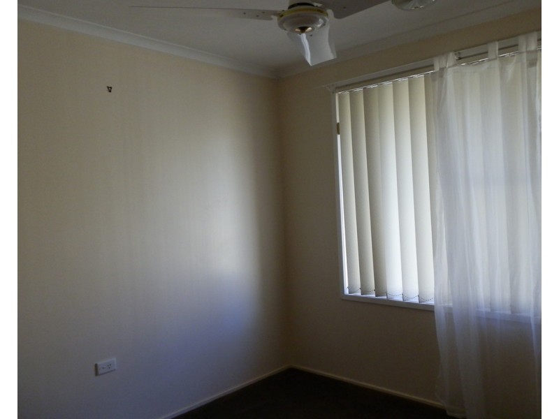 2 Moody Street, Emerald QLD 4720