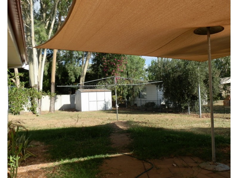 2 Moody Street, Emerald QLD 4720