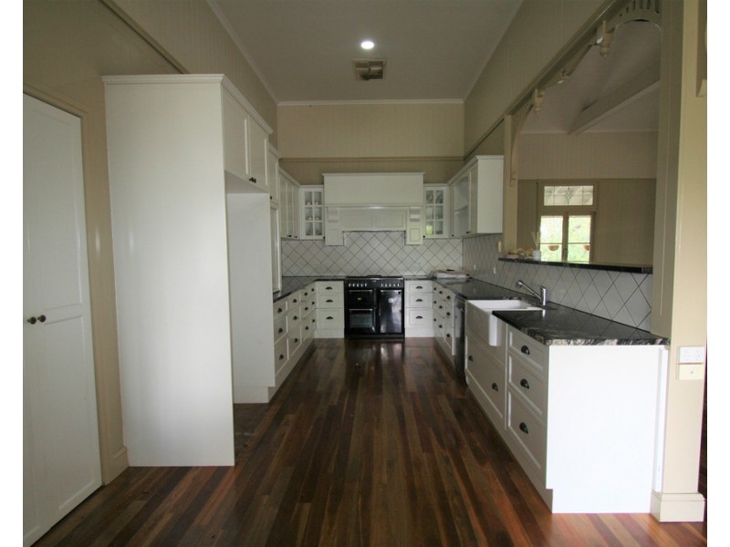 54 Tourmaline Road, Emerald QLD 4720