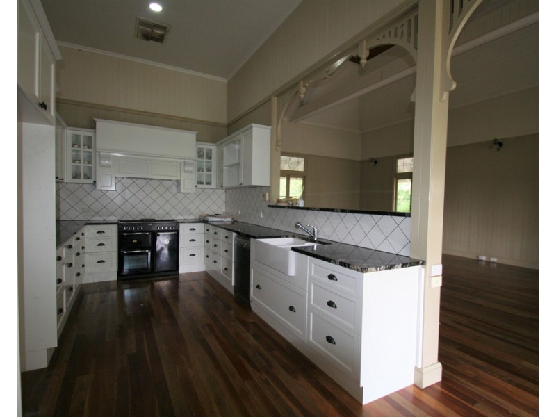 54 Tourmaline Road, Emerald QLD 4720