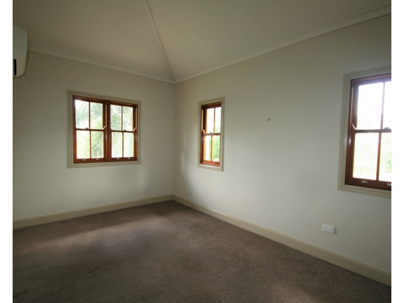 54 Tourmaline Road, Emerald QLD 4720