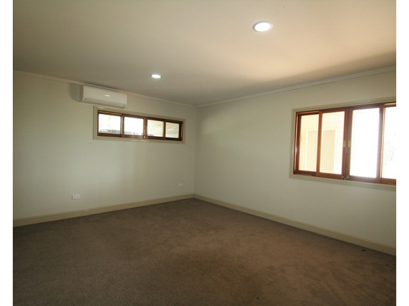 54 Tourmaline Road, Emerald QLD 4720