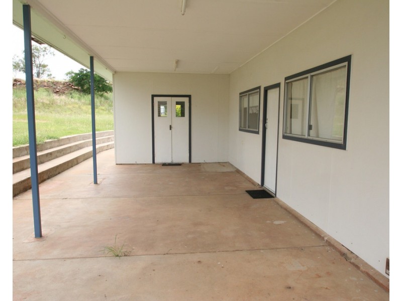 74 William Street, Springsure QLD 4722