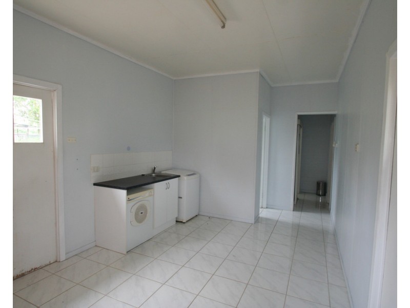 74 William Street, Springsure QLD 4722