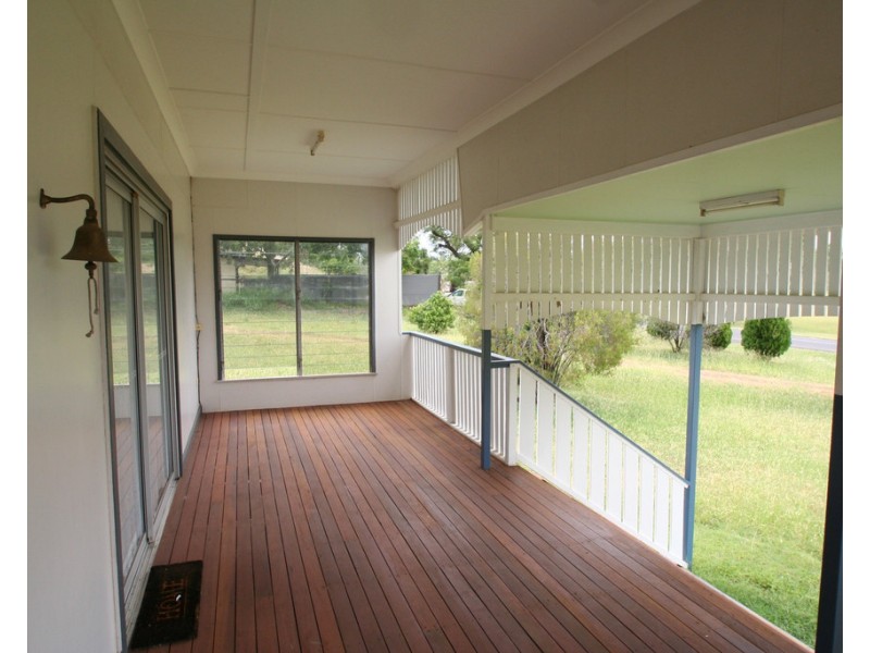 74 William Street, Springsure QLD 4722