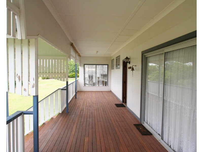 74 William Street, Springsure QLD 4722